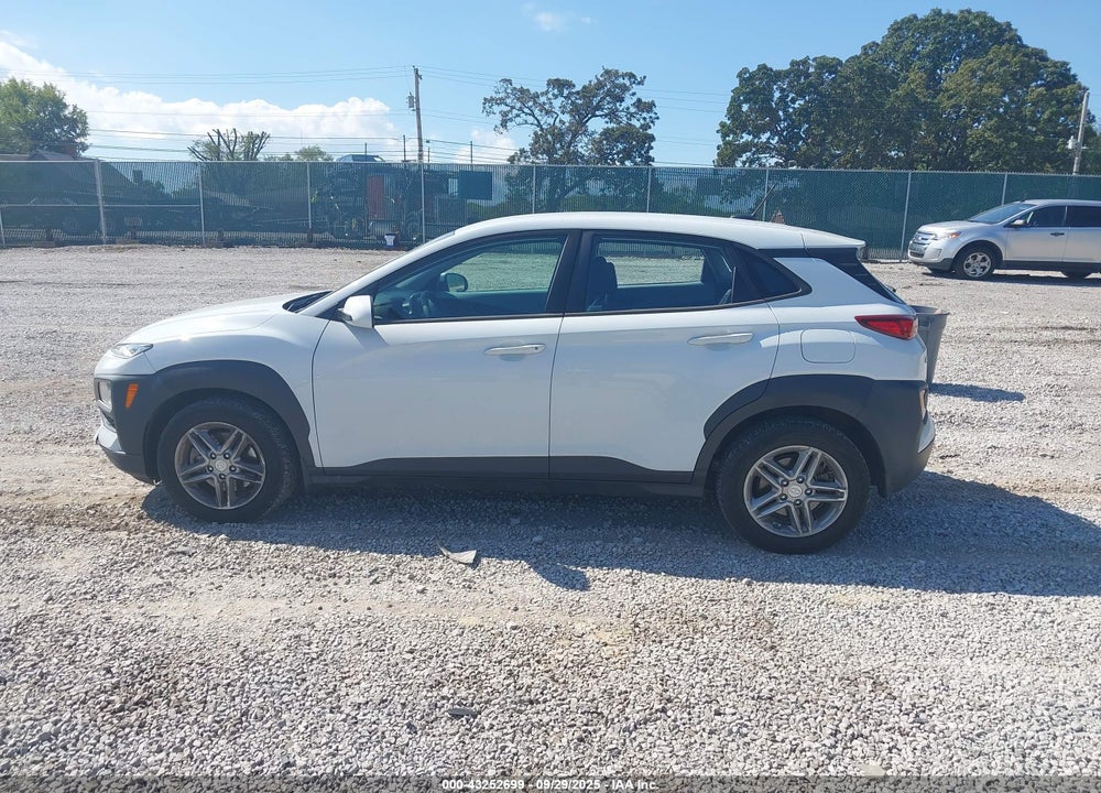 2018 HYUNDAI KONA SE VIN: KM8K1CAA2JU093902
