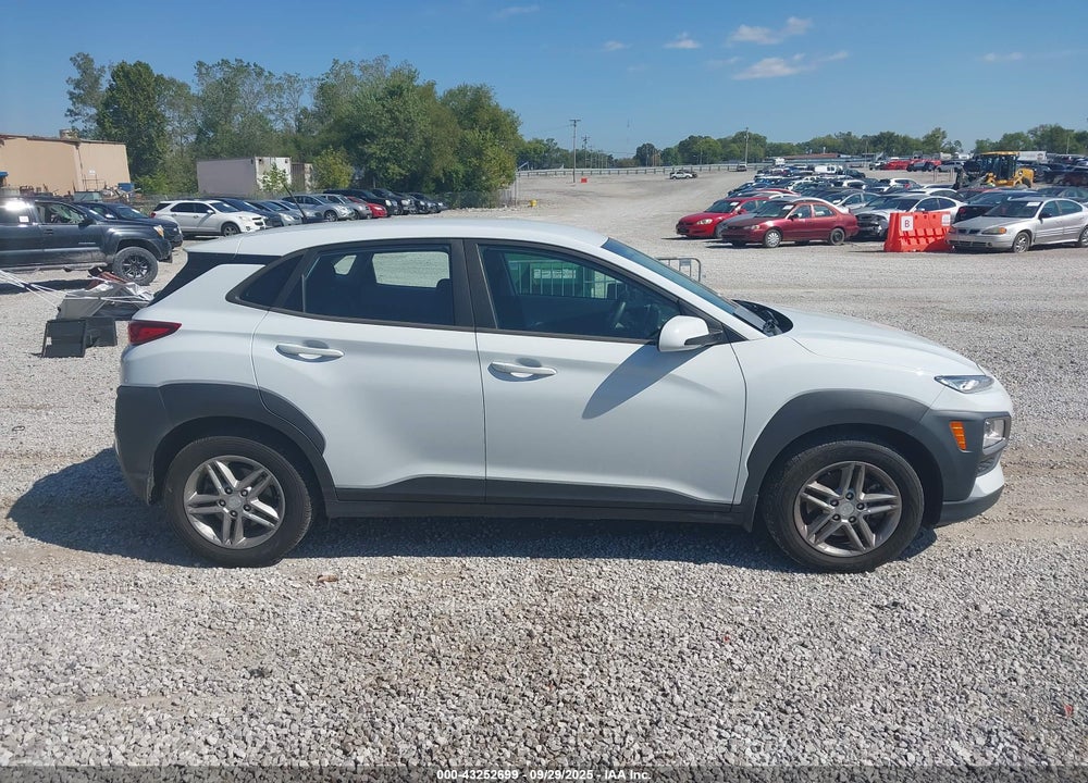 2018 HYUNDAI KONA SE VIN: KM8K1CAA2JU093902