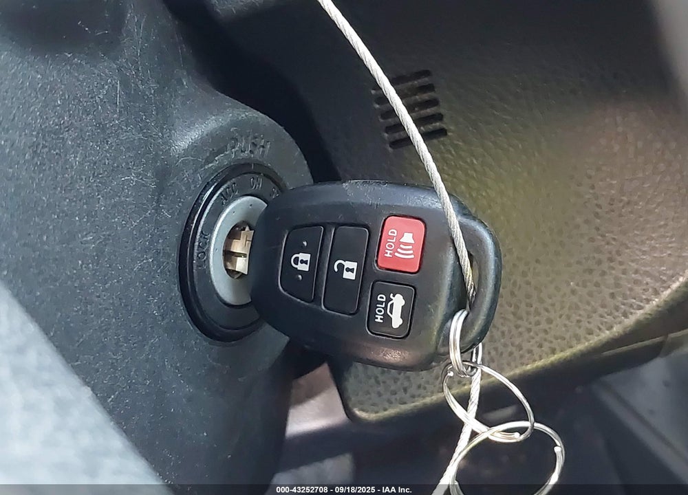 2018 TOYOTA COROLLA VIN: 5YFBURHEXJP776192
