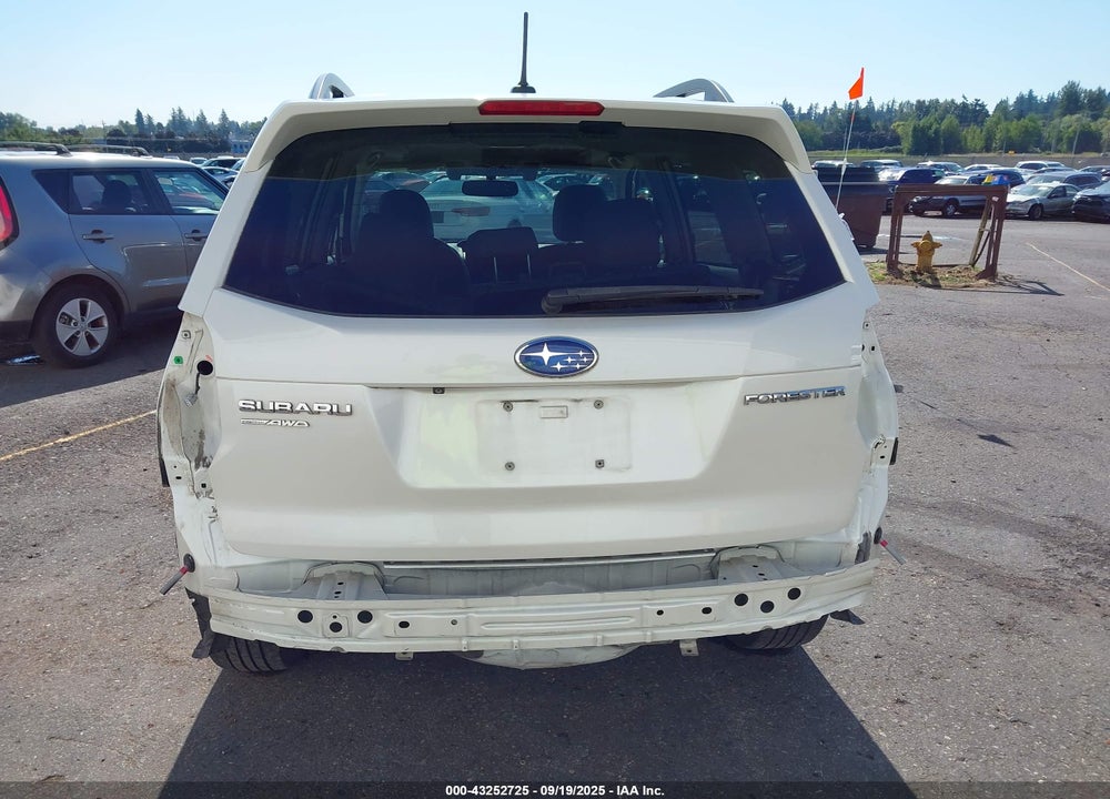 2015 SUBARU FORESTER 2.5I LIMITED VIN: JF2SJARC4FH556395