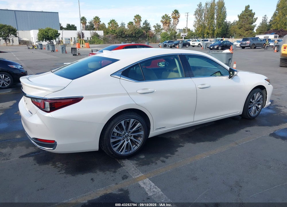 2020 LEXUS ES 300H VIN: 58AD21B18LU007805
