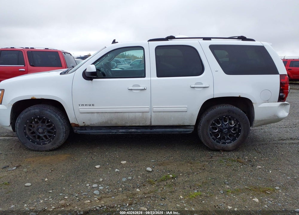 2011 CHEVROLET TAHOE VIN: 1GNSKBE08BR212318