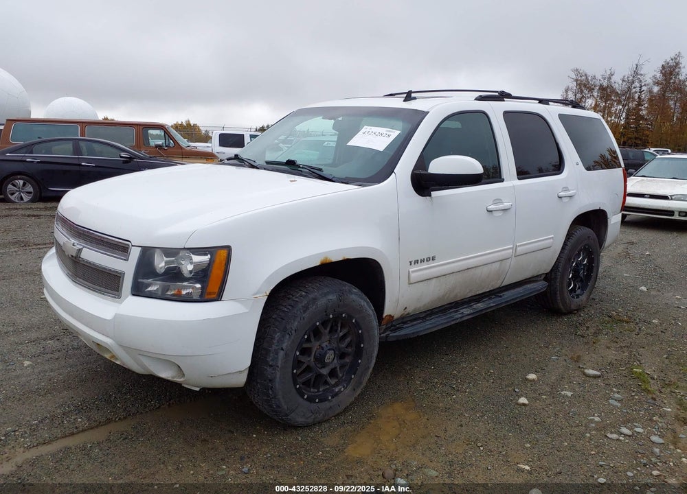 2011 CHEVROLET TAHOE VIN: 1GNSKBE08BR212318