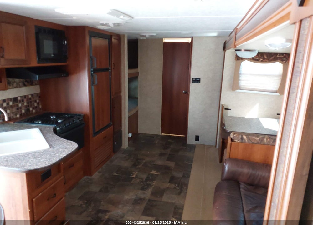 2014 FOREST RIVER AVENGER VIN: 5ZT2AVSB5EB902381