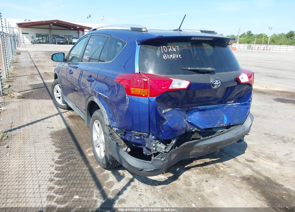 2014 TOYOTA RAV4 XLE VIN: 2T3WFREV6EW115626