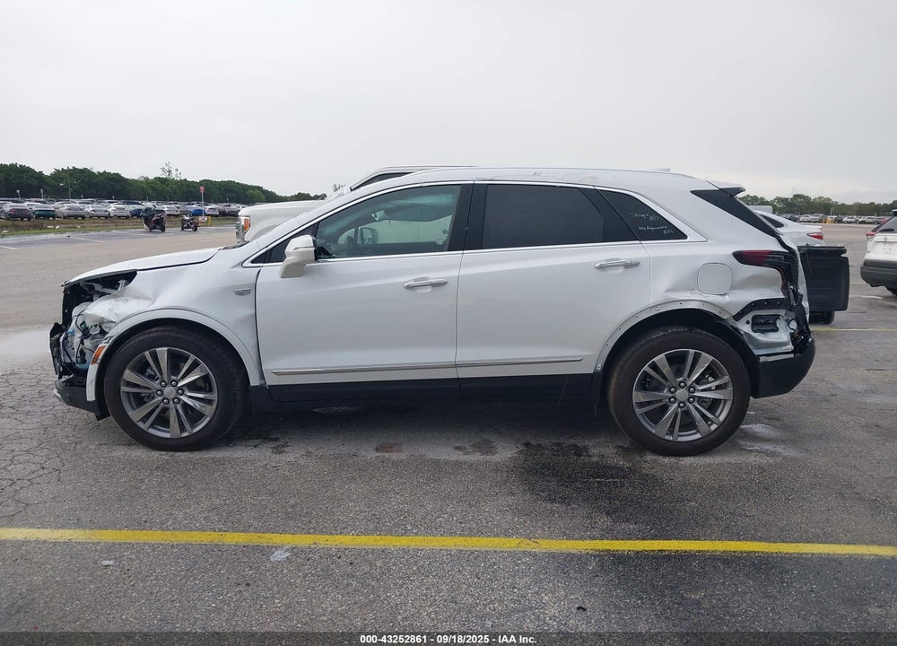 2025 CADILLAC XT5 VIN: 1GYKNDRS9SZ136920
