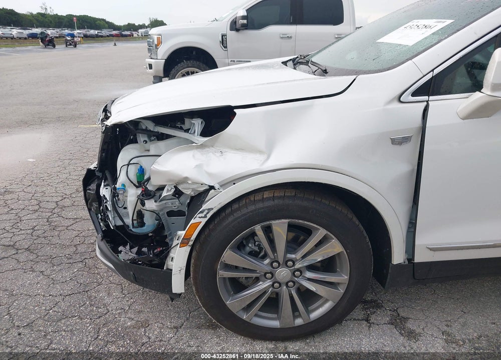 2025 CADILLAC XT5 VIN: 1GYKNDRS9SZ136920