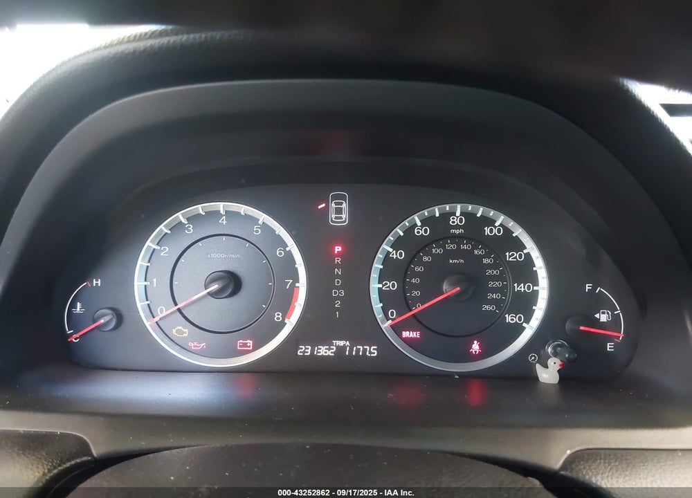 2010 HONDA ACCORD VIN: 1HGCS1B80AA012730
