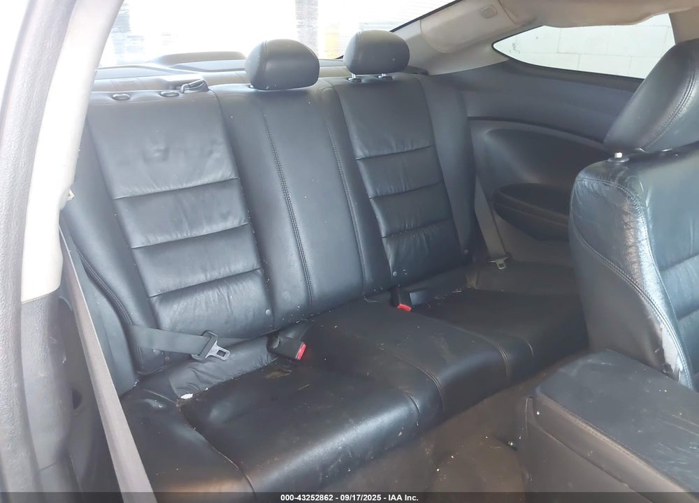 2010 HONDA ACCORD VIN: 1HGCS1B80AA012730