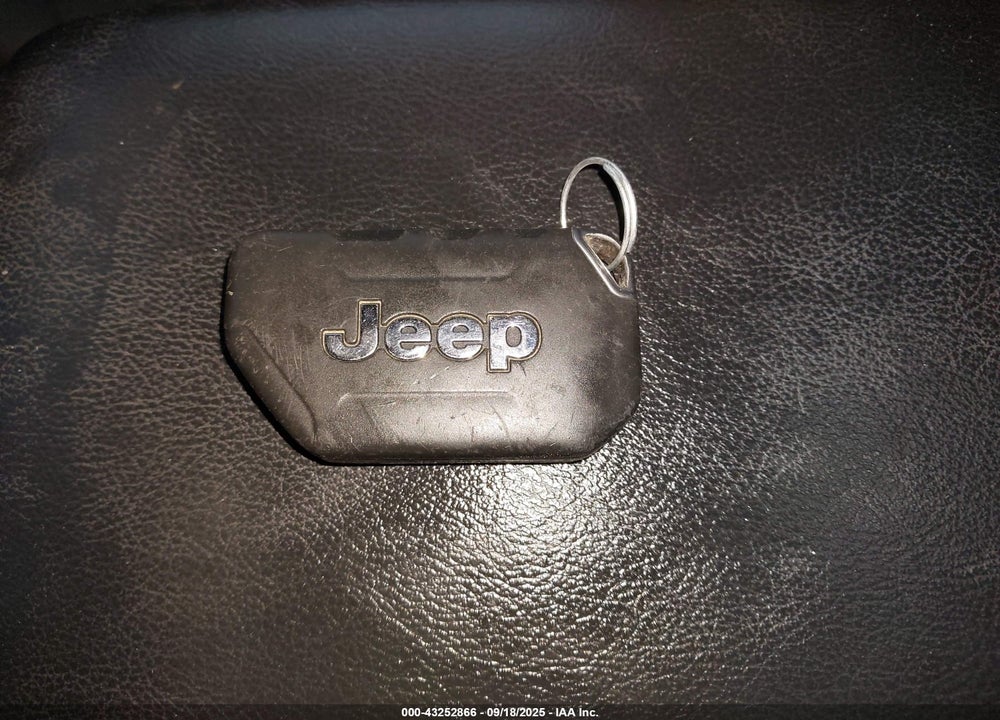 2021 JEEP WRANGLER UNLIMITED WILLYS 4X4 VIN: 1C4HJXDG5MW713043