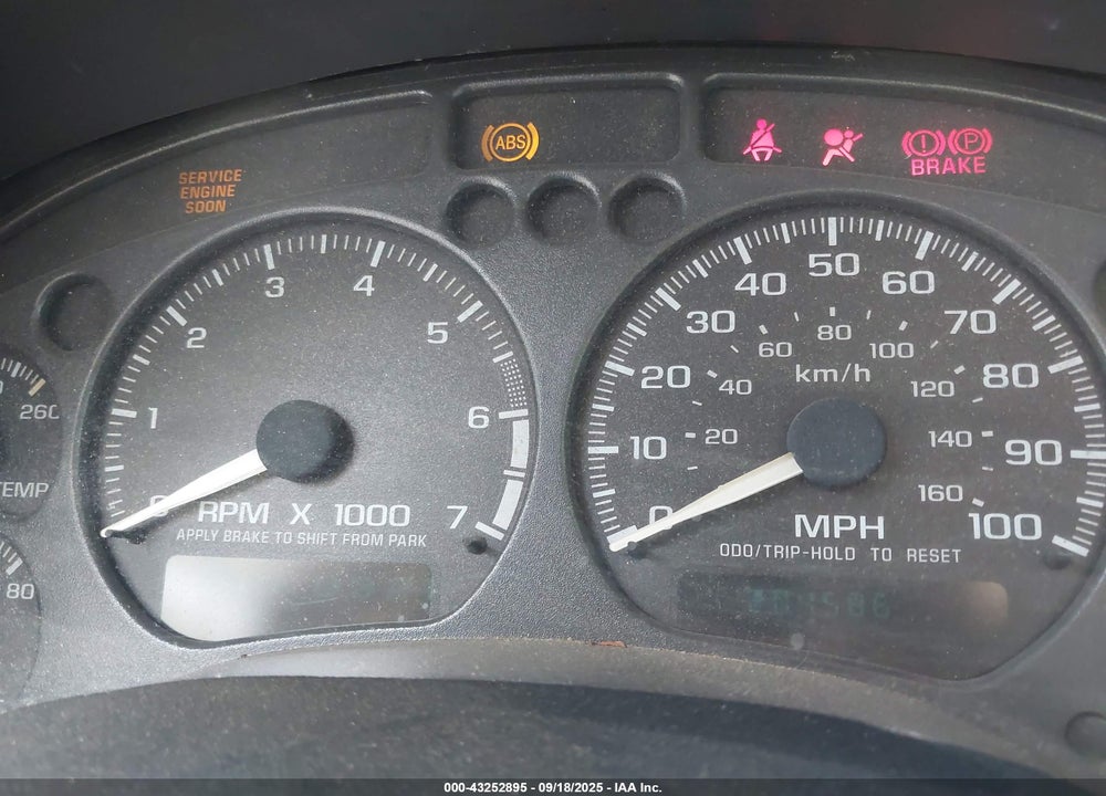2000 CHEVROLET S-10 LS VIN: 1GCCS1950Y8299563