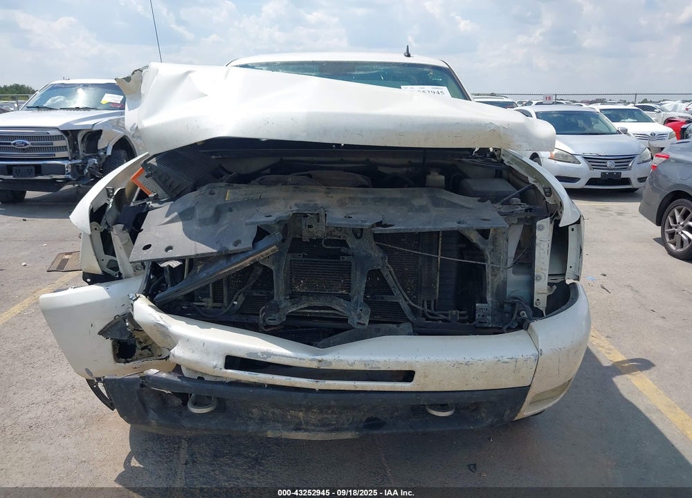 2011 CHEVROLET SILVERADO 1500 VIN: 3GCPKTE33BG175970