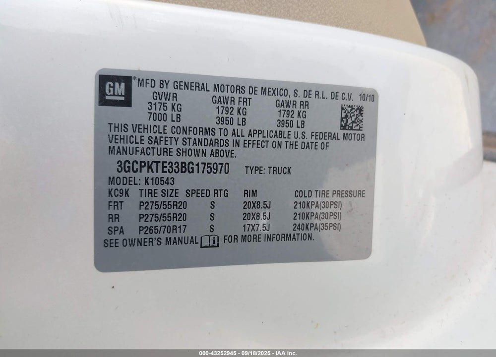 2011 CHEVROLET SILVERADO 1500 VIN: 3GCPKTE33BG175970