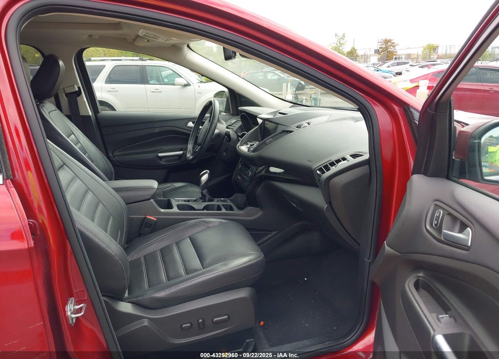 2018 FORD ESCAPE VIN: 1FMCU9J98JUC44293