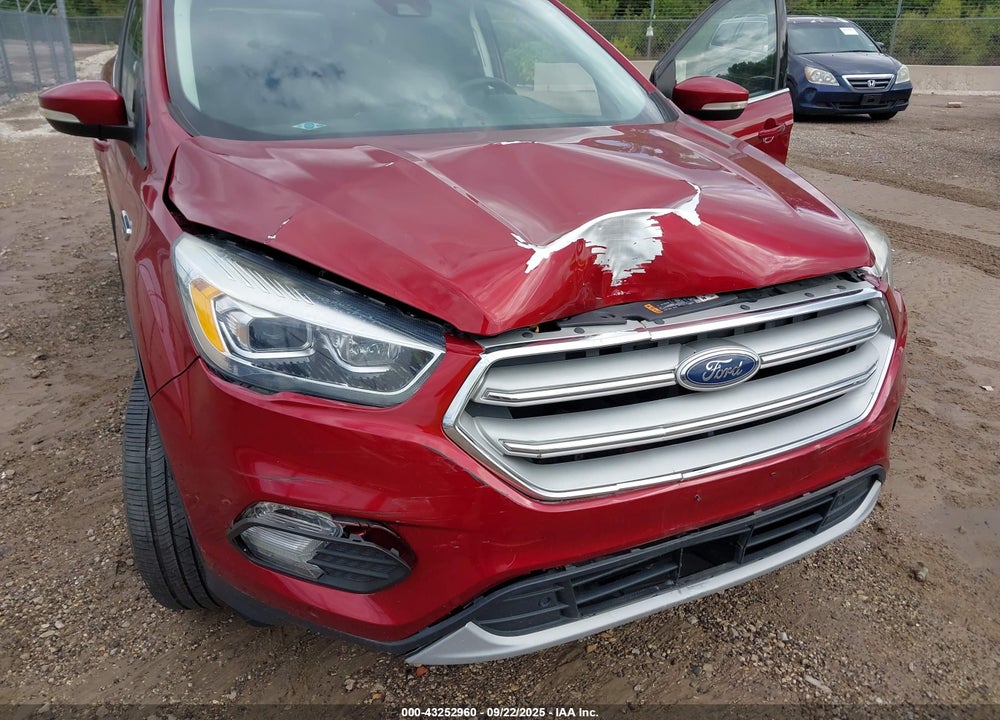 2018 FORD ESCAPE VIN: 1FMCU9J98JUC44293