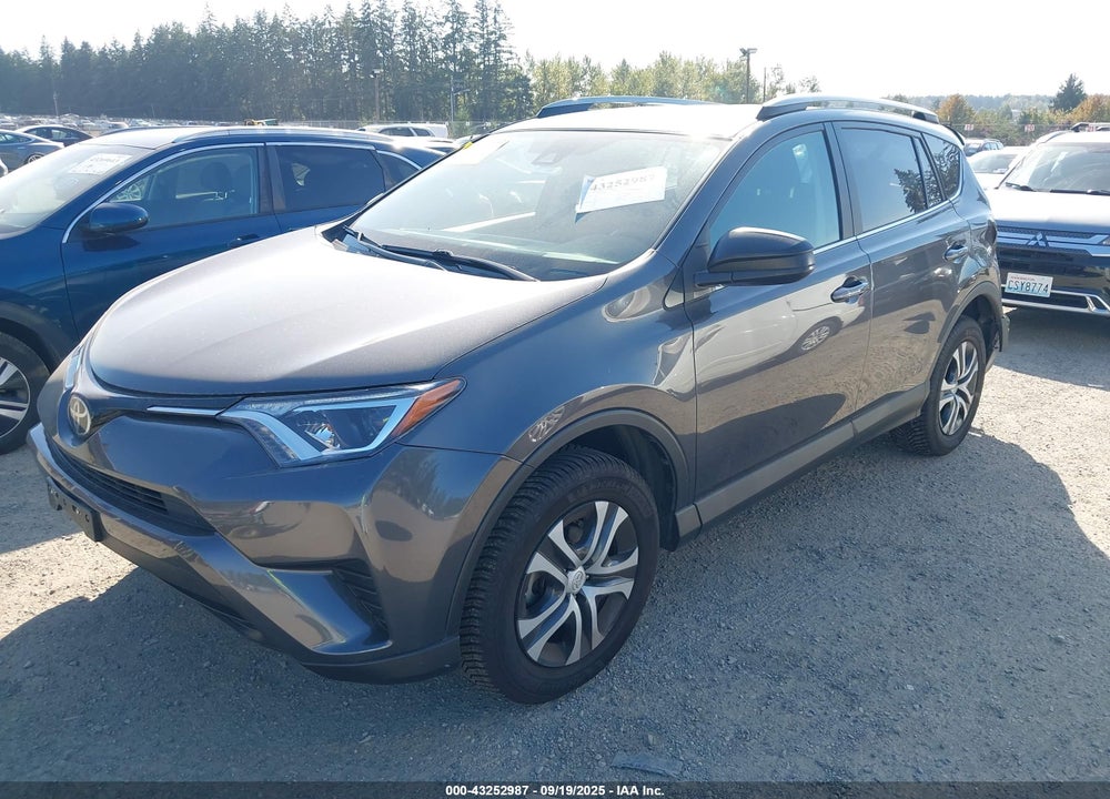2017 TOYOTA RAV4 VIN: 2T3BFREV5HW592356