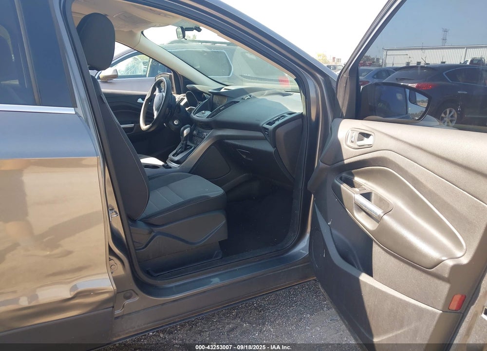 2014 FORD ESCAPE VIN: 1FMCU0GX7EUA82163