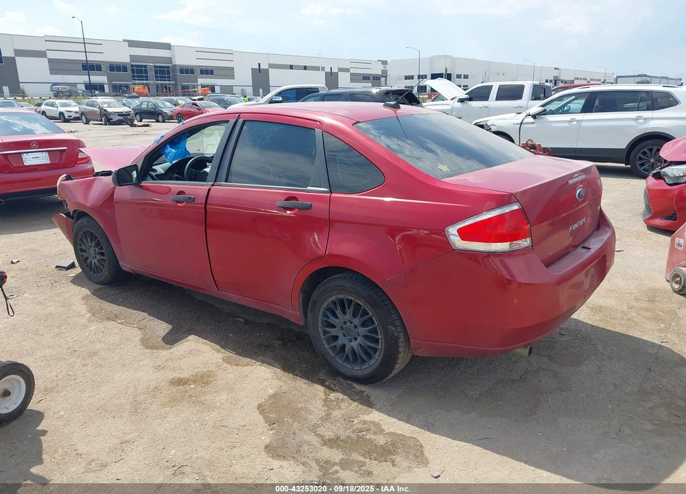 2011 FORD FOCUS SE VIN: 1FAHP3FN4BW115905