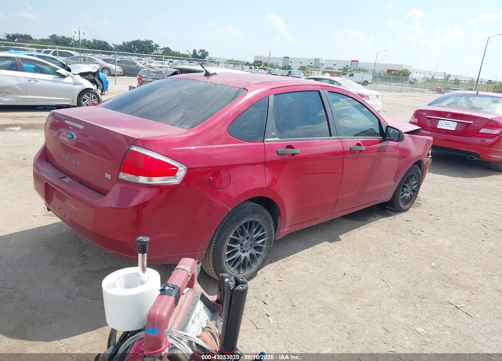 2011 FORD FOCUS SE VIN: 1FAHP3FN4BW115905
