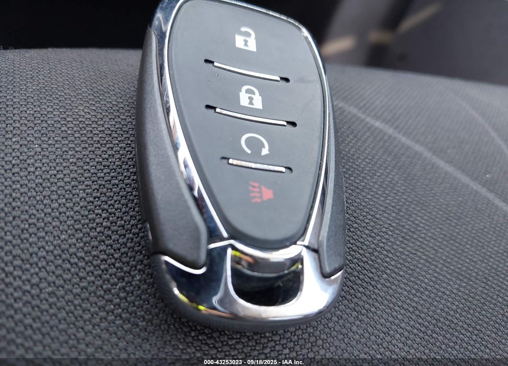2019 CHEVROLET TRAX VIN: 3GNCJLSB8KL207825