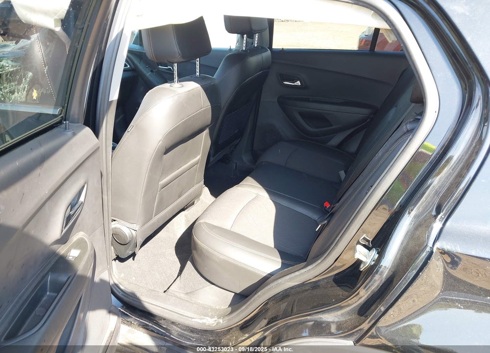 2019 CHEVROLET TRAX VIN: 3GNCJLSB8KL207825