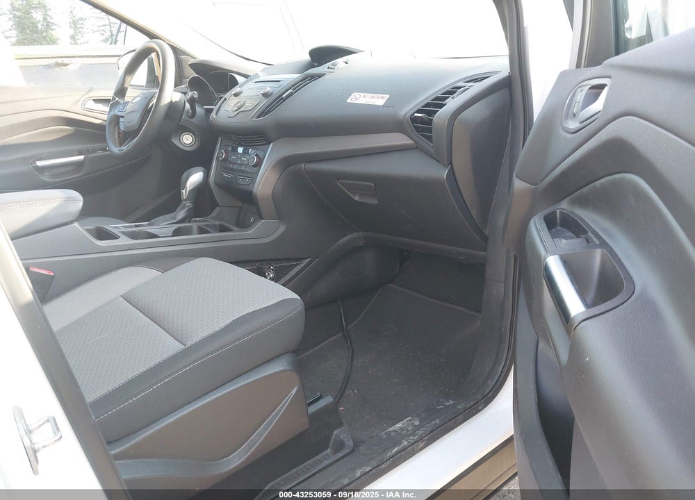 2018 FORD ESCAPE VIN: 1FMCU9GDXJUC12196