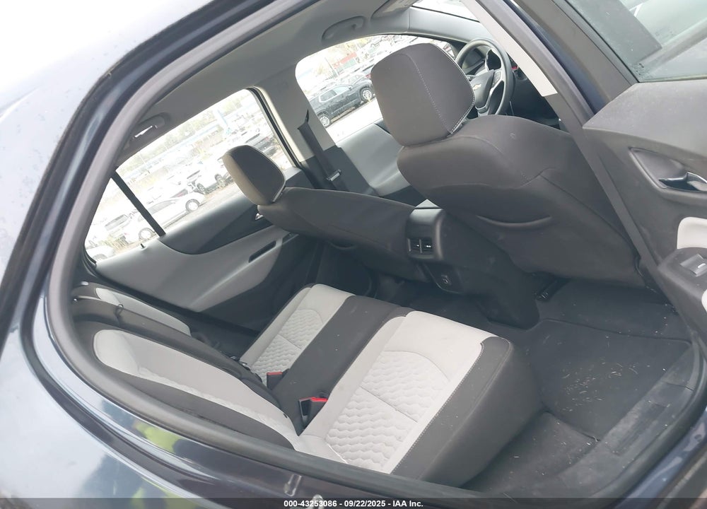 2019 CHEVROLET EQUINOX VIN: 3GNAXHEV3KL303158