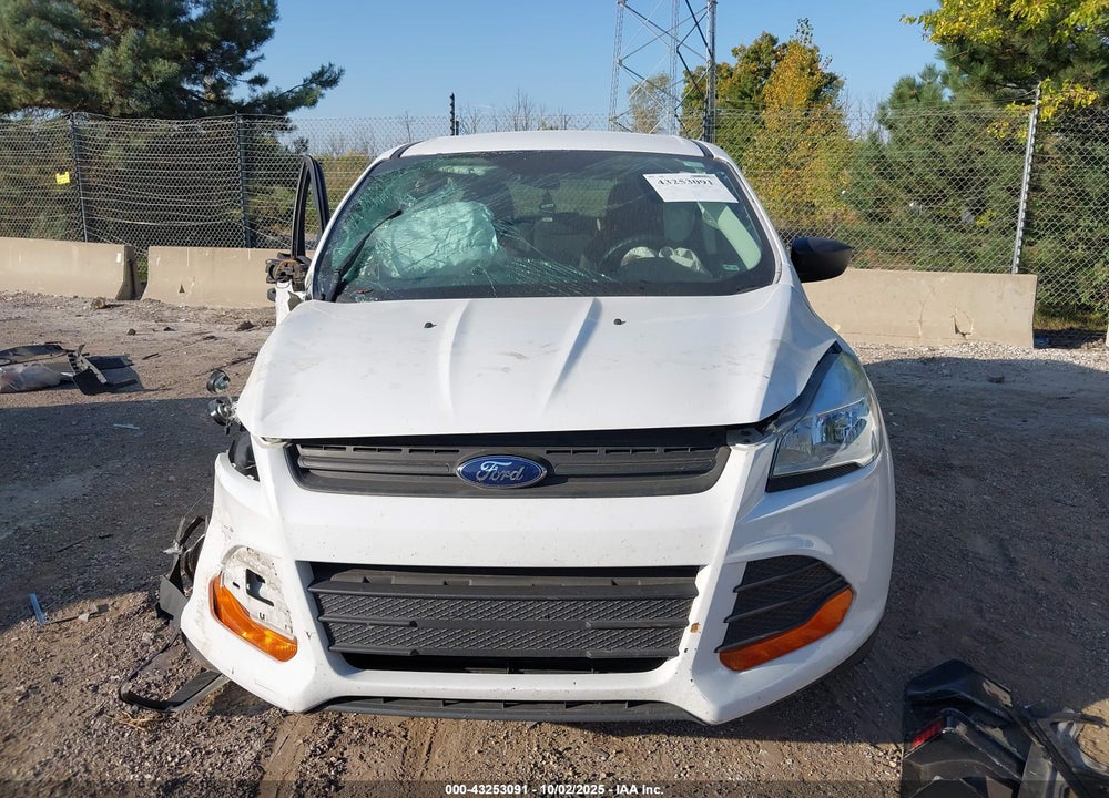 2016 FORD ESCAPE S VIN: 1FMCU0F79GUC48963
