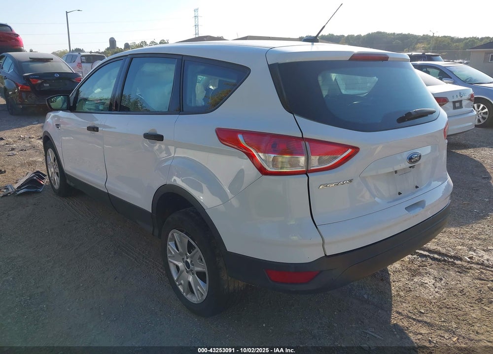 2016 FORD ESCAPE S VIN: 1FMCU0F79GUC48963