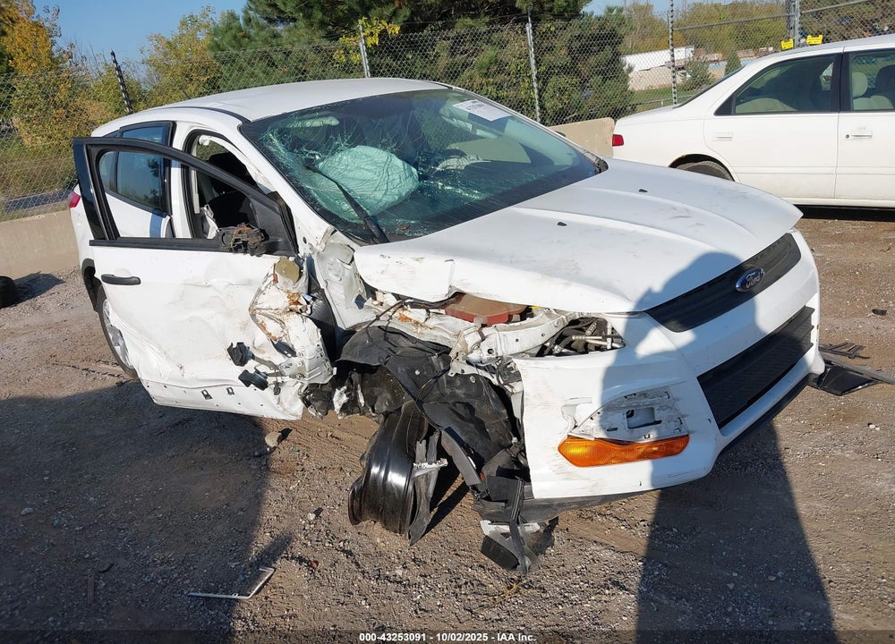 2016 FORD ESCAPE S VIN: 1FMCU0F79GUC48963