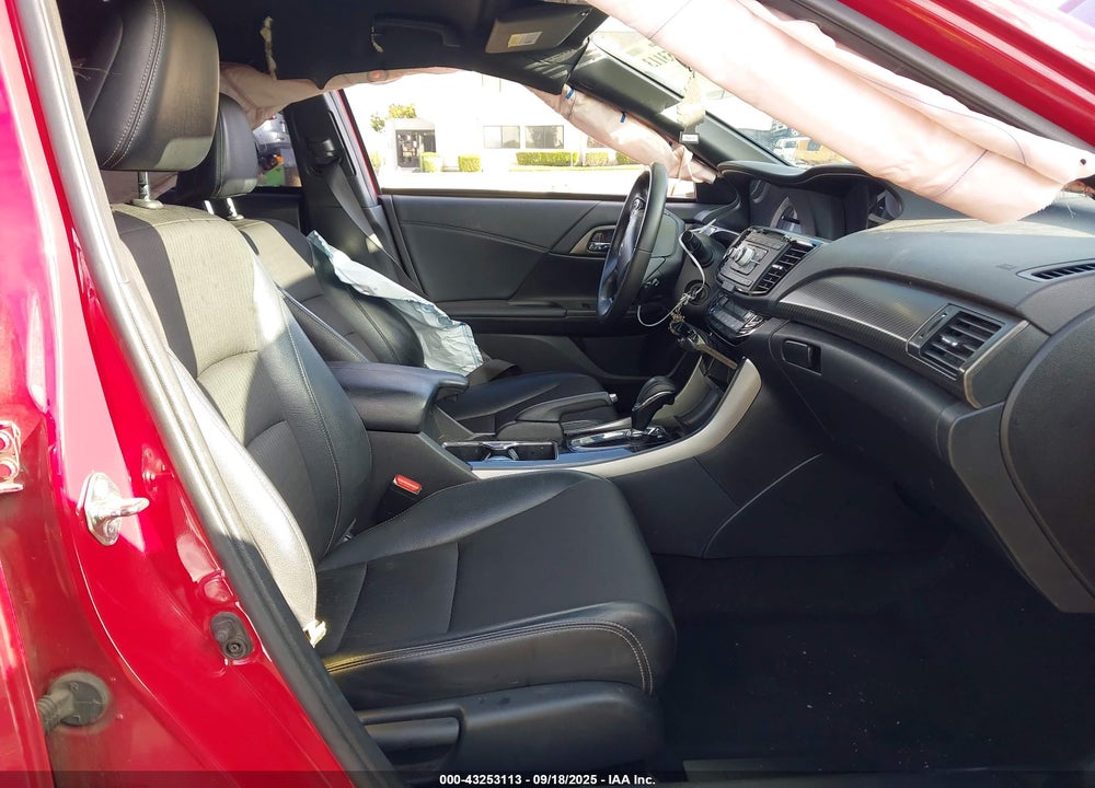 2017 HONDA ACCORD VIN: 1HGCR2F57HA207641