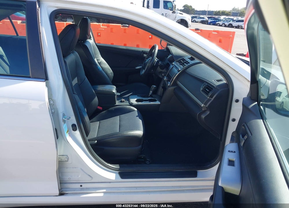 2013 TOYOTA CAMRY SE VIN: 4T1BF1FKXDU263032