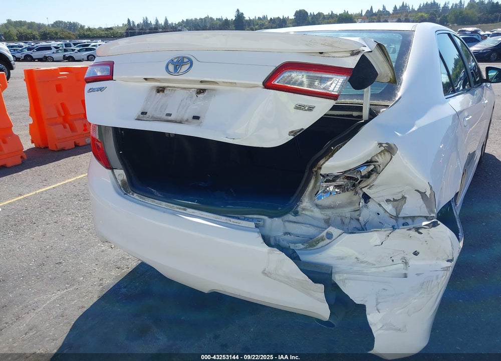 2013 TOYOTA CAMRY SE VIN: 4T1BF1FKXDU263032
