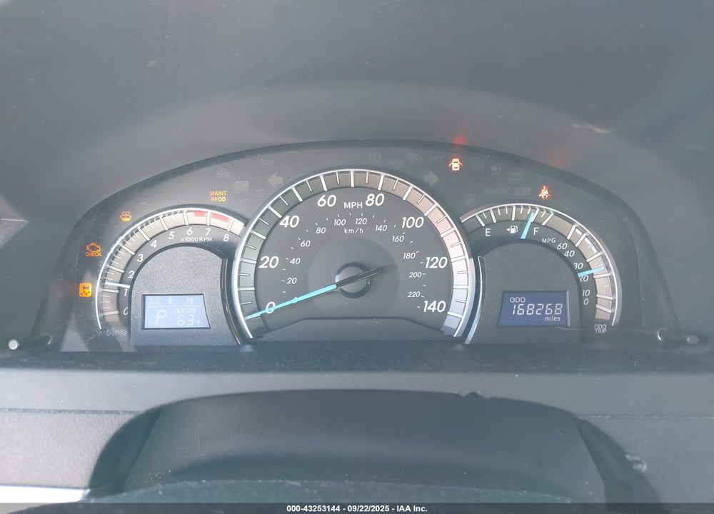 2013 TOYOTA CAMRY SE VIN: 4T1BF1FKXDU263032