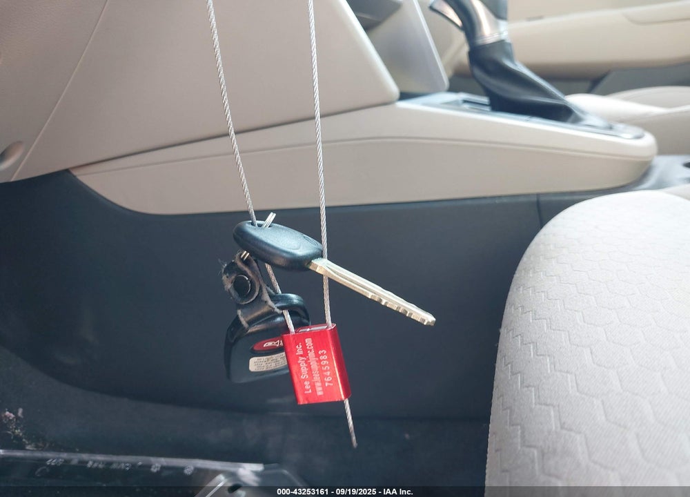 2019 HYUNDAI ELANTRA VIN: KMHD74LF5KU816357