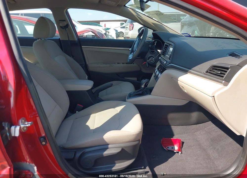 2019 HYUNDAI ELANTRA VIN: KMHD74LF5KU816357