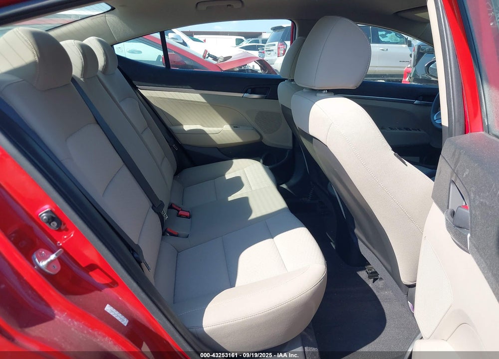 2019 HYUNDAI ELANTRA VIN: KMHD74LF5KU816357