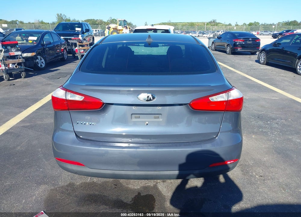 2014 KIA FORTE LX VIN: KNAFX4A69E5181395