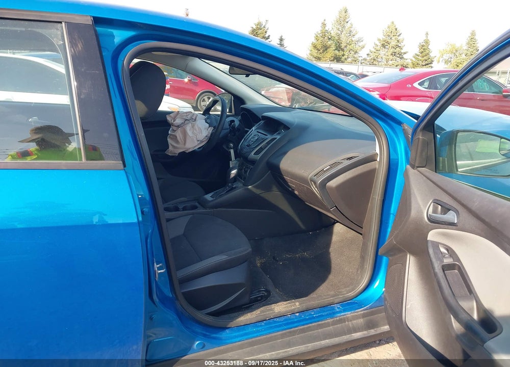 2014 FORD FOCUS VIN: 1FADP3F29EL235581
