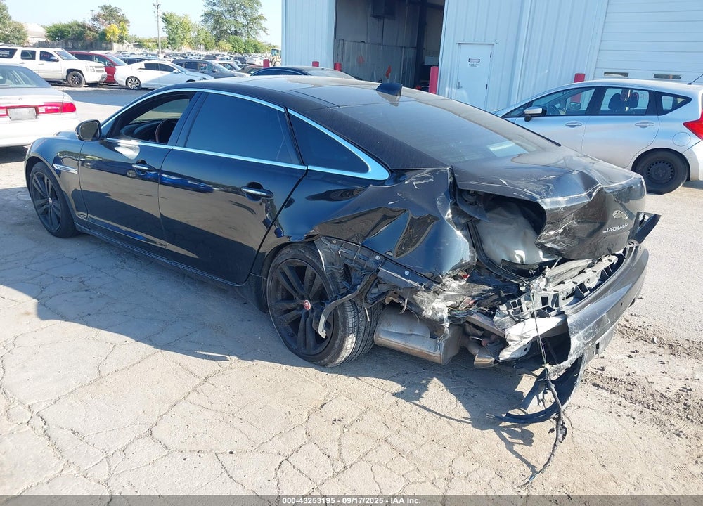 2016 JAGUAR XJ XJL PORTFOLIO VIN: SAJWJ2GD2G8V99329