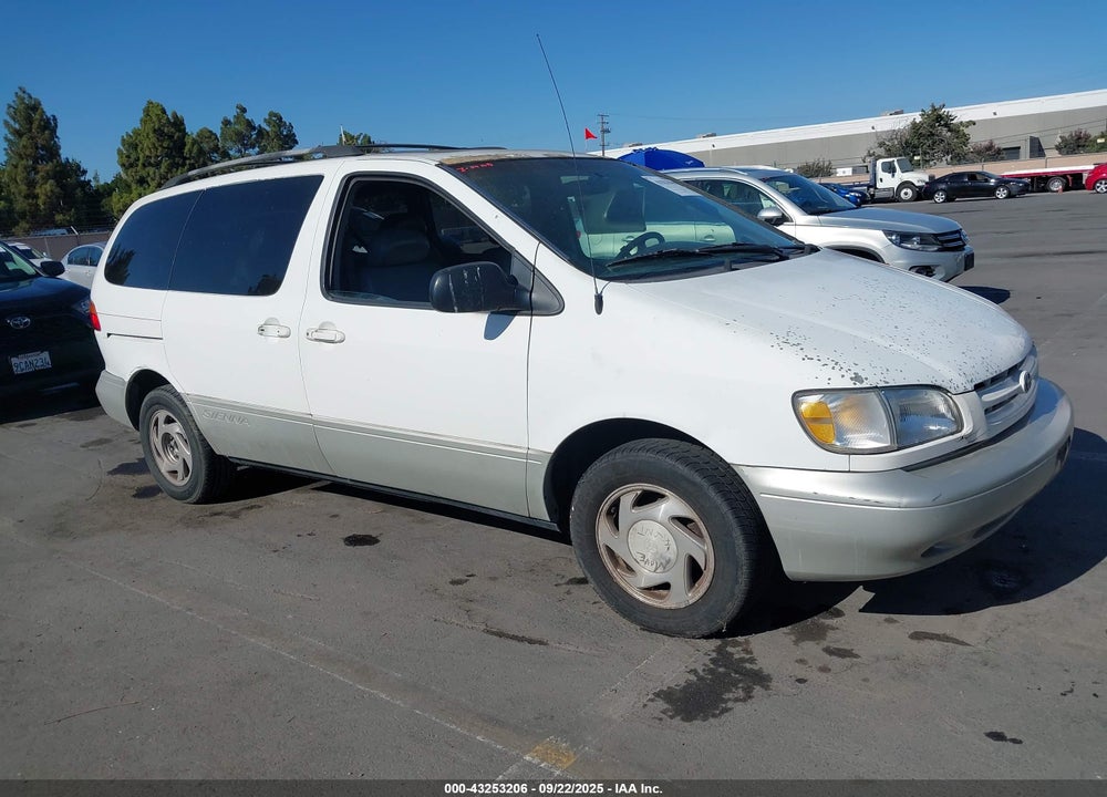 1998 TOYOTA SIENNA XLE VIN: 4T3ZF13C9WU018809