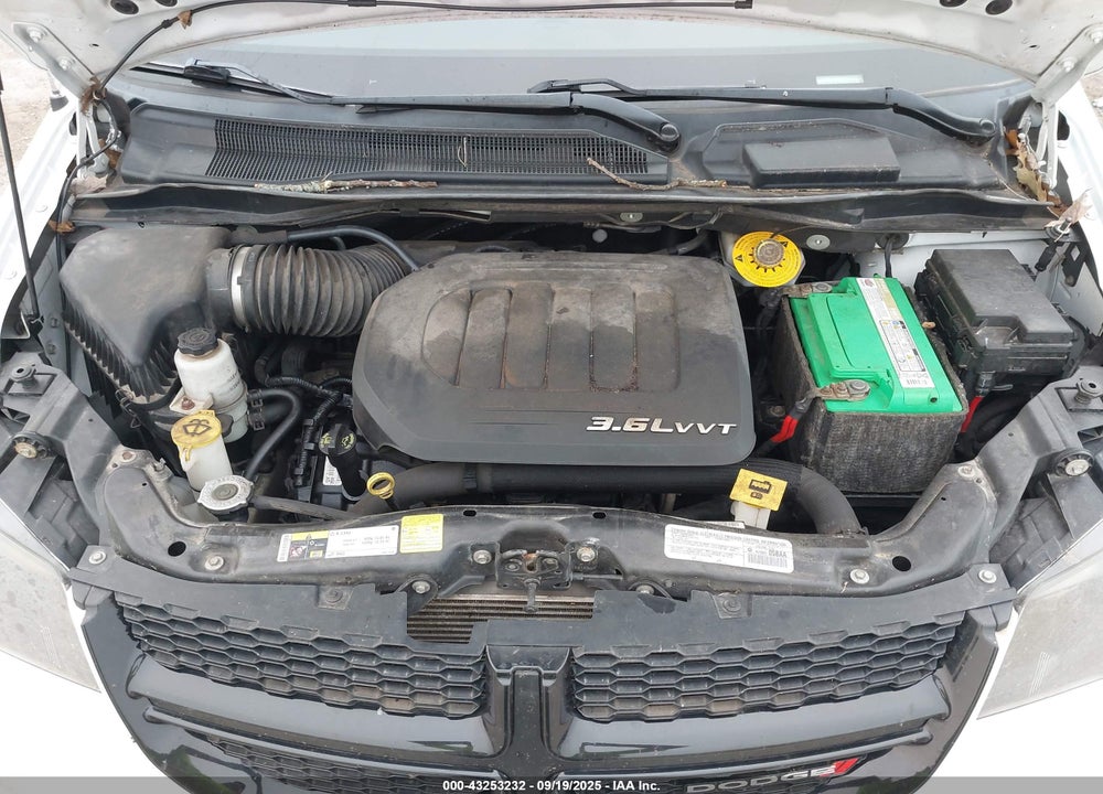 2014 DODGE GRAND CARAVAN VIN: 2C4RDGCG8ER163537