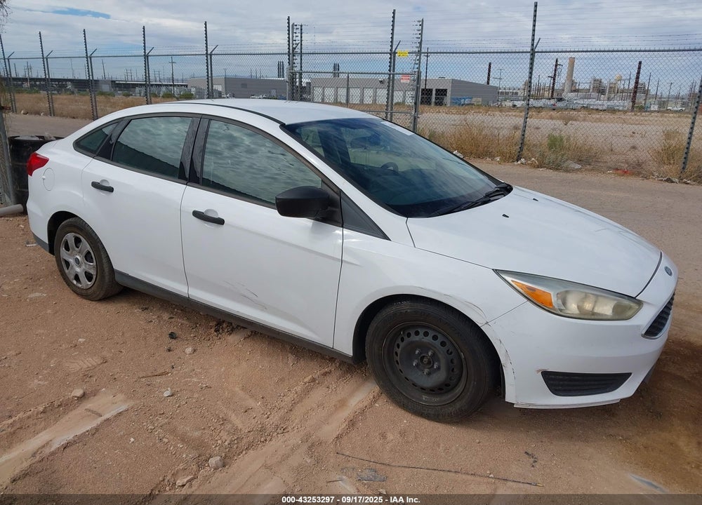 2016 FORD FOCUS S VIN: 1FADP3E22GL380384