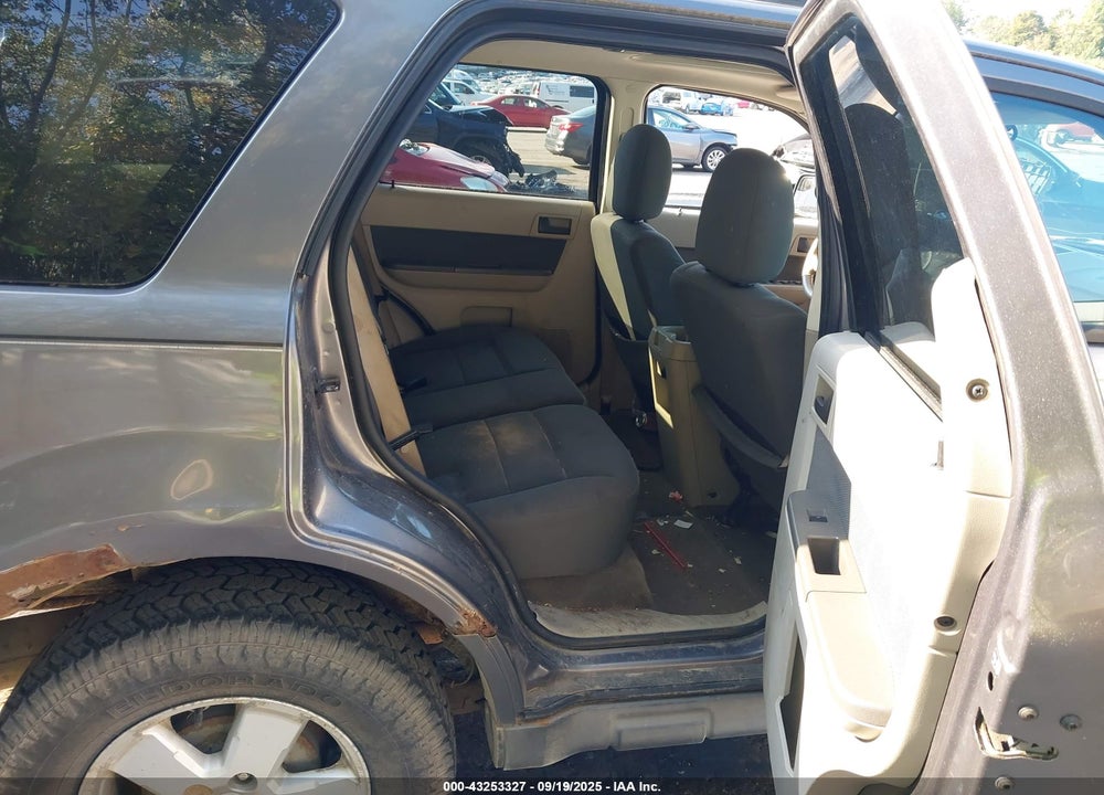 2010 FORD ESCAPE XLT VIN: 1FMCU0DG3AKA44018