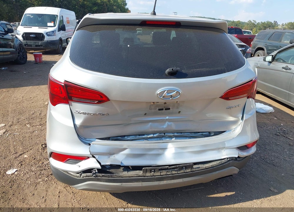 2018 HYUNDAI SANTA FE VIN: 5XYZT3LB7JG559702