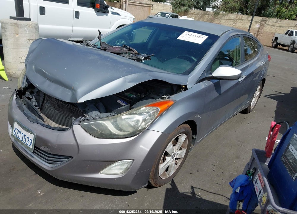 2013 HYUNDAI ELANTRA VIN: KMHDH4AE7DU689671