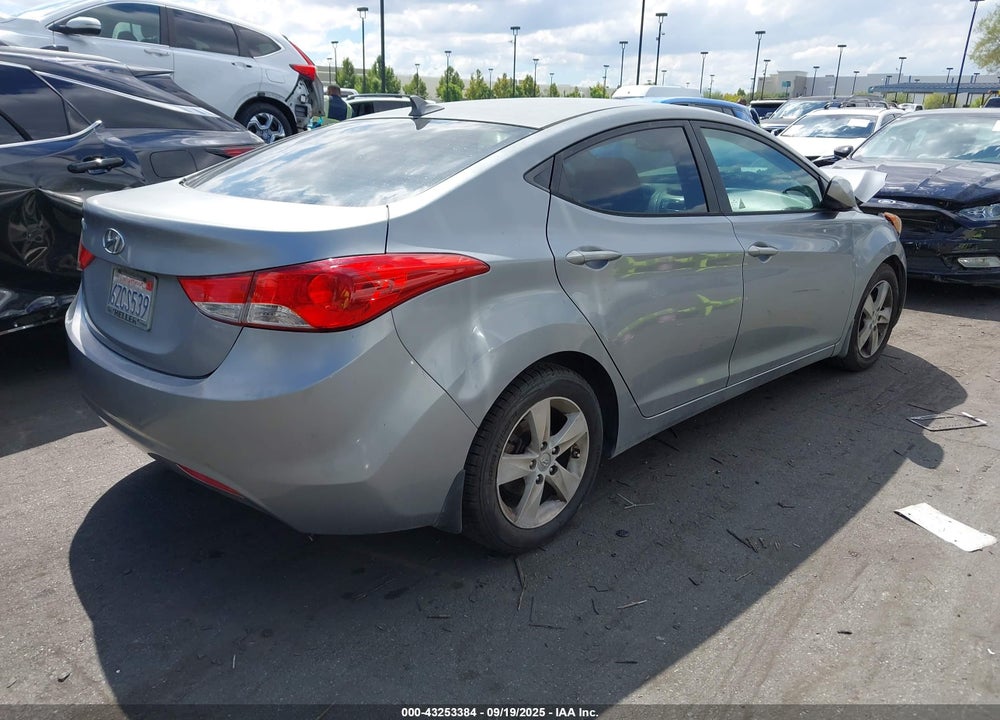 2013 HYUNDAI ELANTRA VIN: KMHDH4AE7DU689671