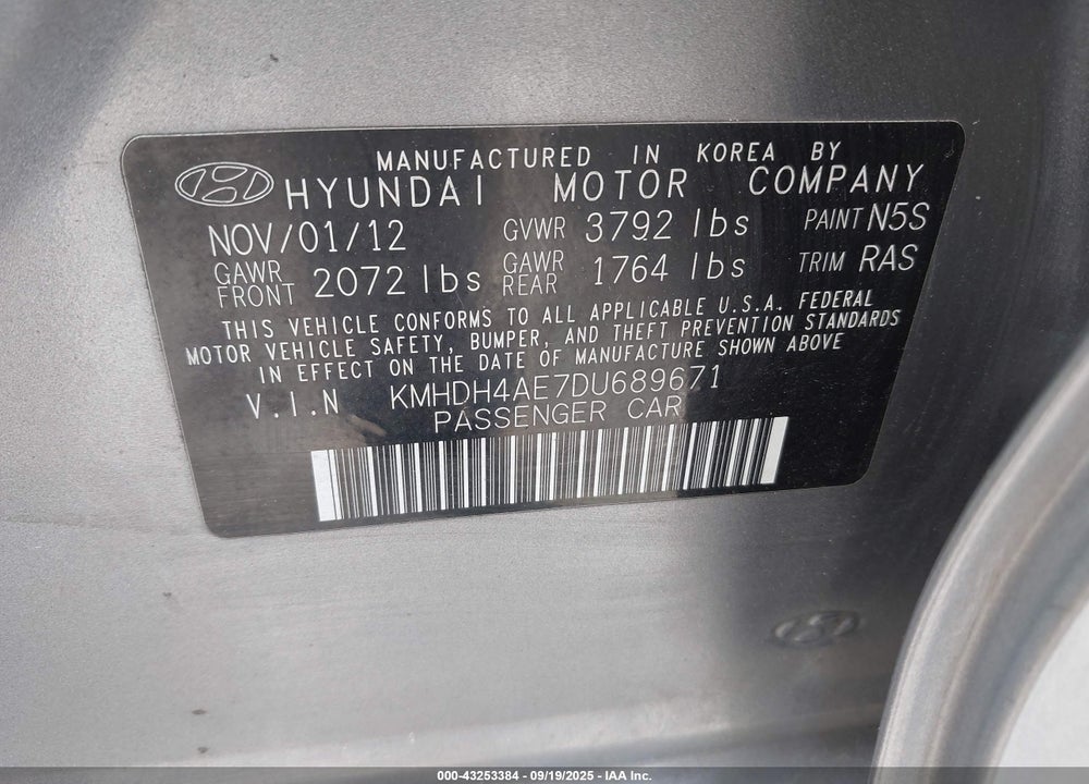 2013 HYUNDAI ELANTRA VIN: KMHDH4AE7DU689671