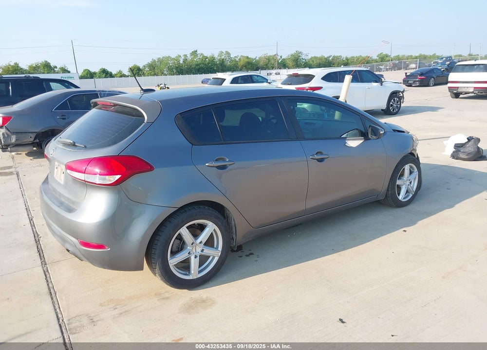 2016 KIA FORTE LX VIN: KNAFK5A8XG5527060