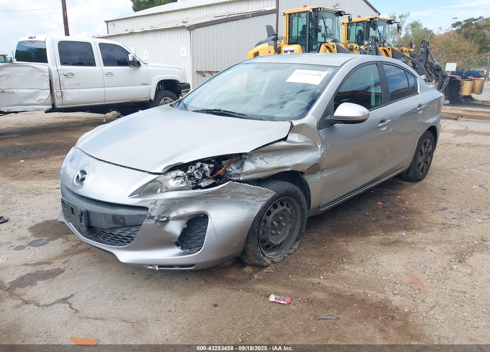 2013 MAZDA 3 VIN: JM1BL1UP4D1770196